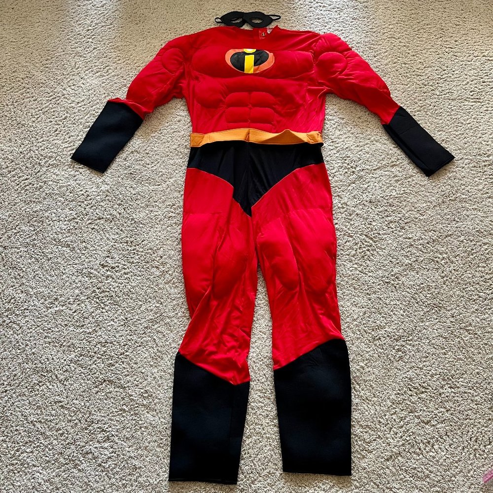 Disguise Mr. Incredible Muscle Adult costume, XL (42-46)